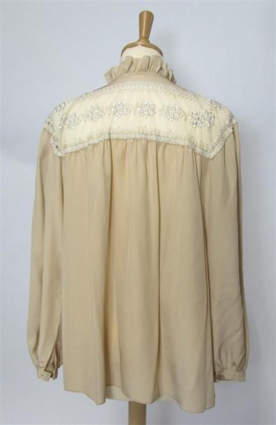 Ted LAPIDUS
Blouse rose poudré à rehaut de...