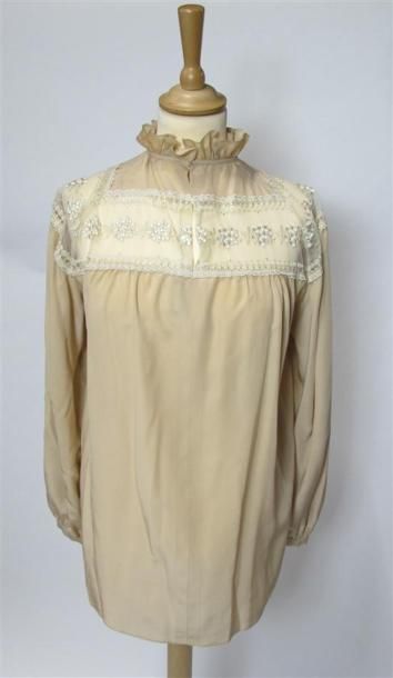 Ted LAPIDUS
Blouse rose poudré à rehaut de...
