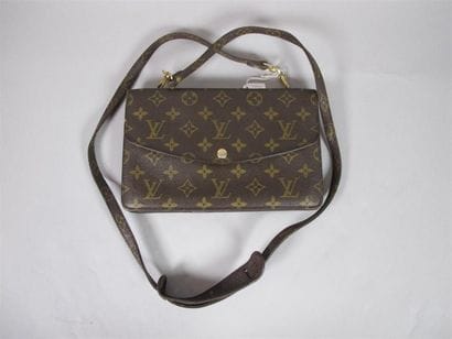 Louis VUITTON Paris
Sac enveloppe double...