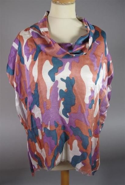 Max MARA - Week-end Max Mara - Michel LE
Lot...