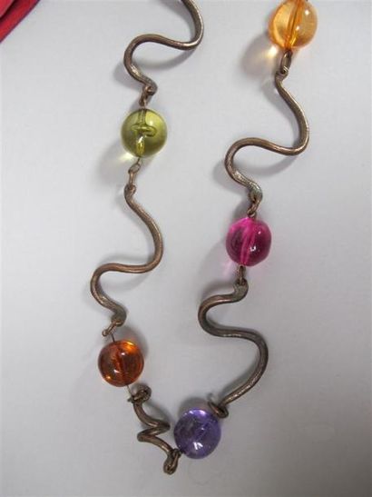 CECILE et JEANNE Paris
Collier en métal et...