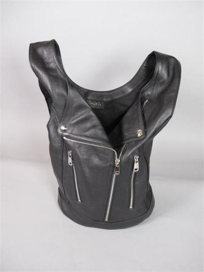 Jean-Paul GAULTIER
Sac à porter main en cuir...