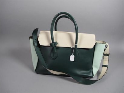 BALLY
Sac porté main en cuir écru, vert et...