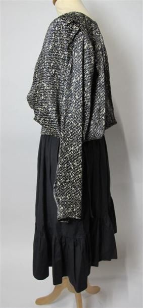 VALENTINO Boutique
Ensemble jupe portefeuille...