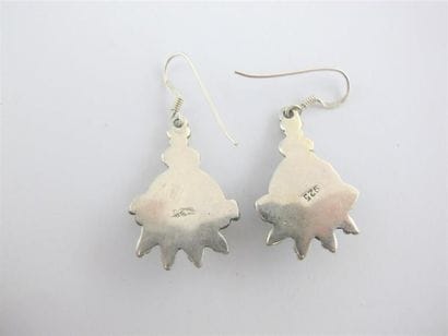 Paire de pendants d'oreilles en argent à...