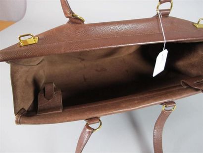 HERMÈS Paris

