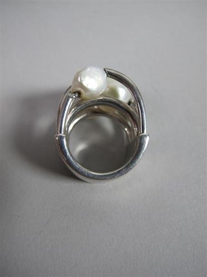 Pia PIANEGONDA
Bague en argent 925 millièmes...