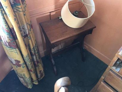 Petite table en bois naturel, pieds lyre...