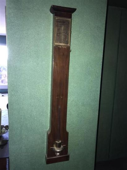 Baromètre.
XIXe siècle.
Haut. : 100 cm ;...