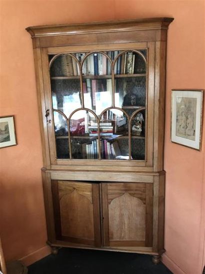 Encoignure bibliothèque en bois ouvrant par...