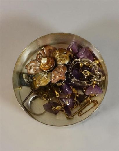 Lot de bijoux fantaisie.