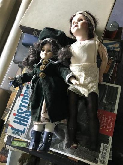 Deux poupées. 
(Accidents) 