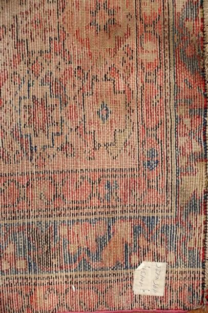 Tapis MELAYER
Chaîne et trame et velours...