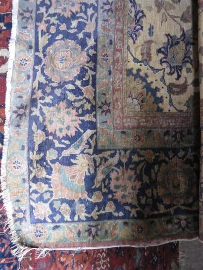 Tapis CESARE en soie (chaîne, trame en coton,...