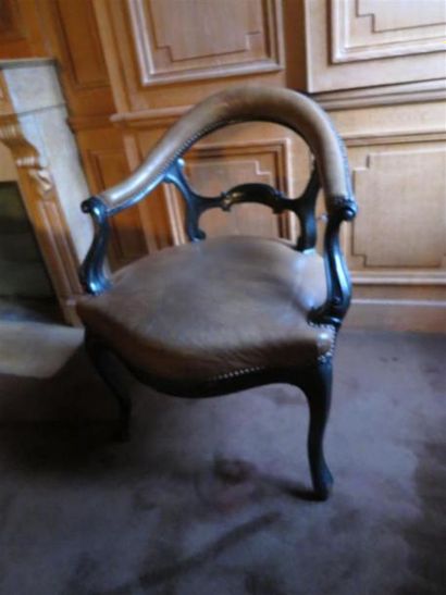 Fauteuil de bureau, vers 1900.
Style Louis...