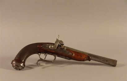 Pistolet à silex transformé à percussion,...