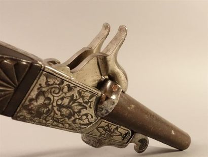 Pistolet à broche système Lefaucheux, deux...