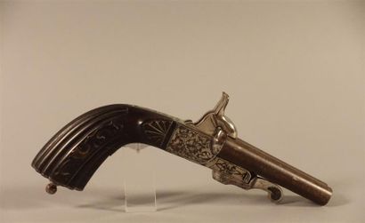 Pistolet à broche système Lefaucheux, deux...