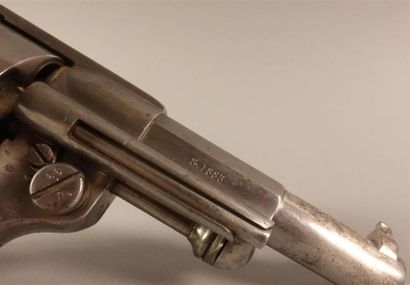 Revolver d'ordonnance de marine, six coups....