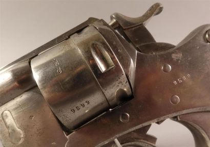 Revolver d'ordonnance de marine, six coups....