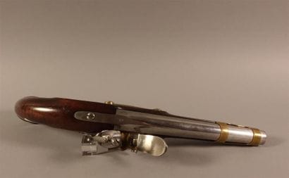 Pistolet d'arçon à silex de gardes du corps...