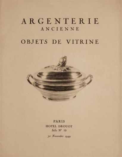 OBJETS DE VITRINE 
Bel ensemble de neuf catalogues...