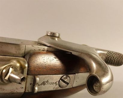 Pistolet d'arçon à percussion modèle 1822...