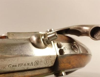 Pistolet d'arçon à percussion modèle 1822...