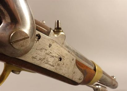 Pistolet d'arçon à percussion modèle 1822...