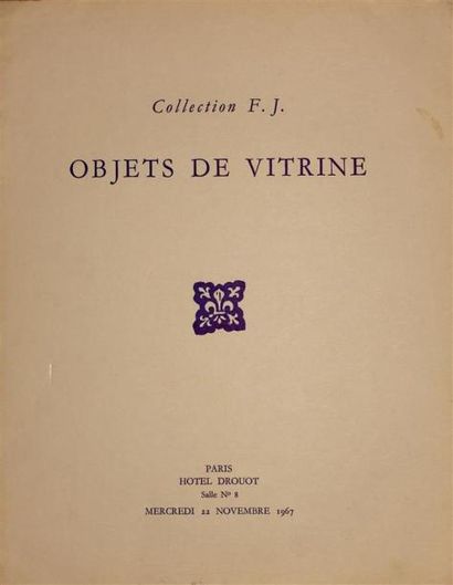 OBJETS DE VITRINE 
Bel ensemble de huit catalogues...