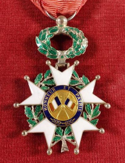 FRANCE
Cadre de six médailles contenant une...