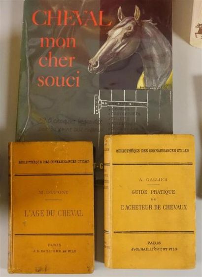 Lot de vingt-et-un livres traitant, entre...