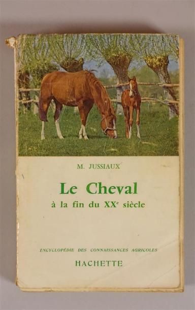 Lot de vingt-et-un livres traitant, entre...
