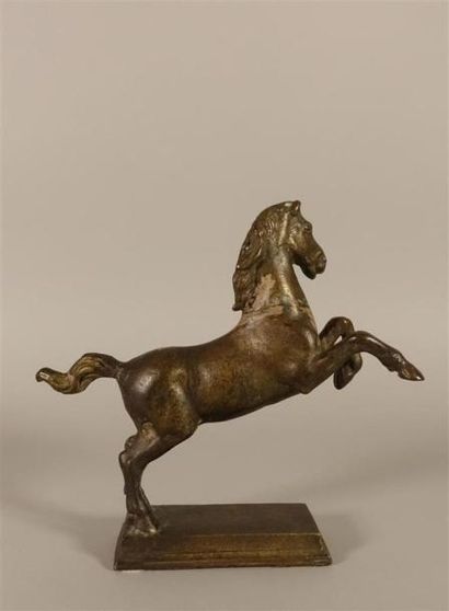 Cheval cabré 
Sujet en régule.
ON JOINT :
Deux...