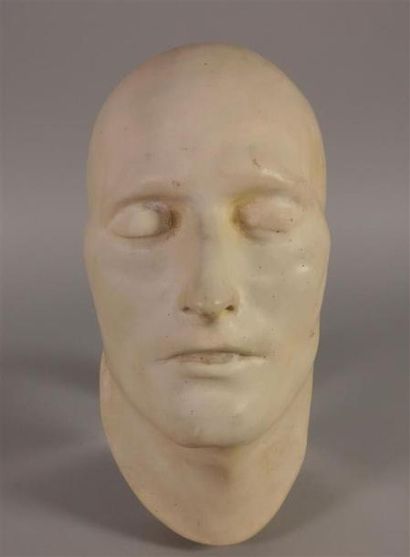 D'après ANTOMMARCHI
Masque mortuaire de l'Empereur...