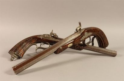 Coffret de pistolets de duel par Jean LECLERC,...