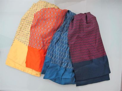 HERMÈS Paris
Lot de quatre lavallières en...