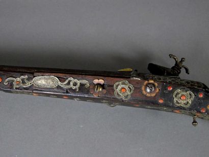 Fusil algérien à silex, dit Moukalah
Long...