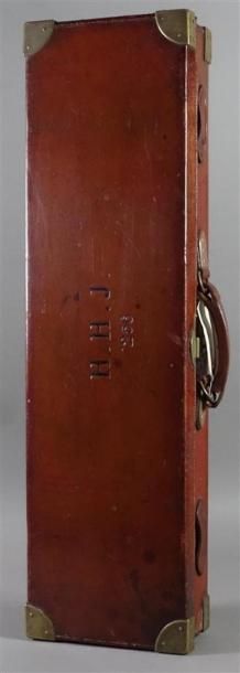 Valise de transport pour fusil anglais. 
Cuir...
