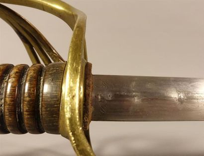 Sabre d'Officier de Cavalerie légère. Poignée...