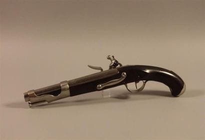 Pistolet à silex modèle 1763-1766 2ème type,...