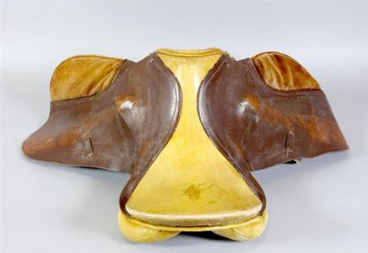 Selle de cheval en cuir
(Sans étriers)
