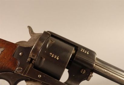 Revolver Lefaucheux modèle 1870 de marine...