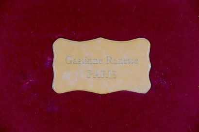 Mallette en cuir fauve Gastinne-Renette.
Avec...