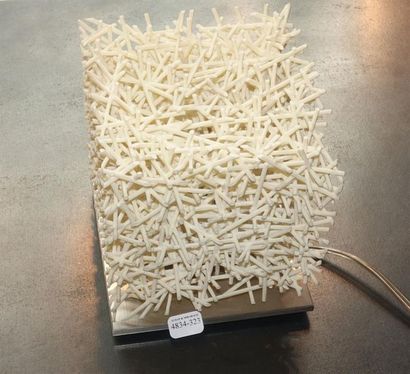 LAMPE A POSER CHAOS Designer : Strand et...