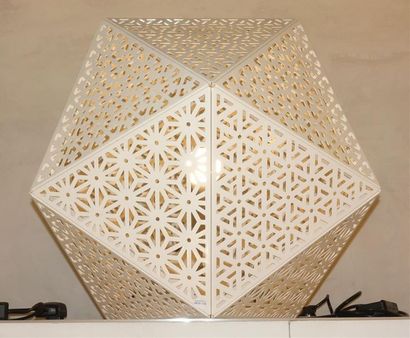 LAMPE DE TABLE RONTONTON Designer : Edward...