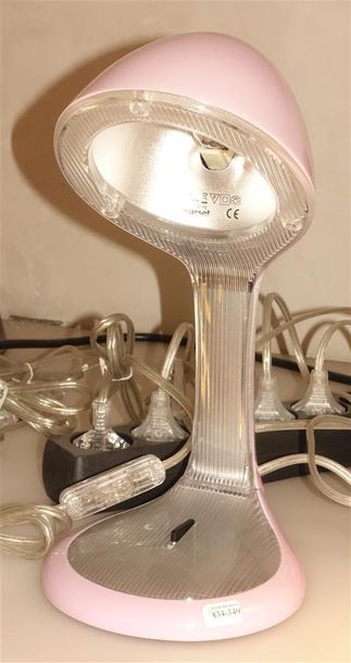 LAMPE DE TABLE CLEA Designer : Christophe...
