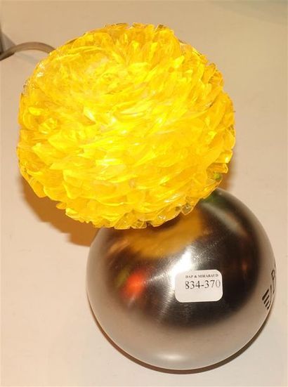 LAMPE DE TABLE FAUX JUMEAUX Designer : Laurent...