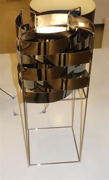 LAMPE DE TABLE GANYMEDE II Designer : Max...