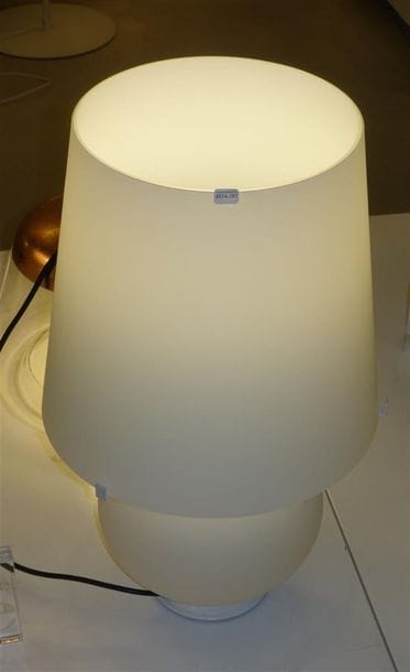 LAMPE DE TABLE FONTANA MEDIA Designer : Max...